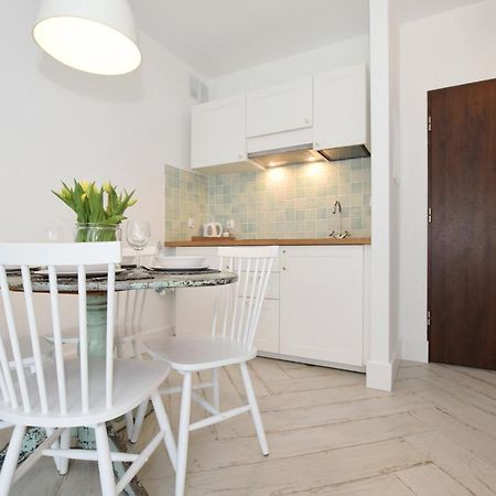 Mietowy Apartament ダルウフコ エクステリア 写真